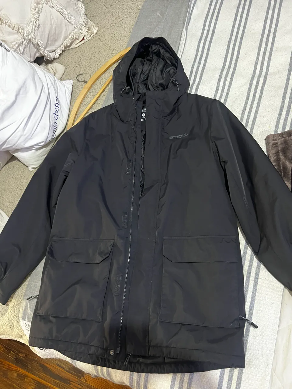 Campera Mountain Warehouse - imagen 1