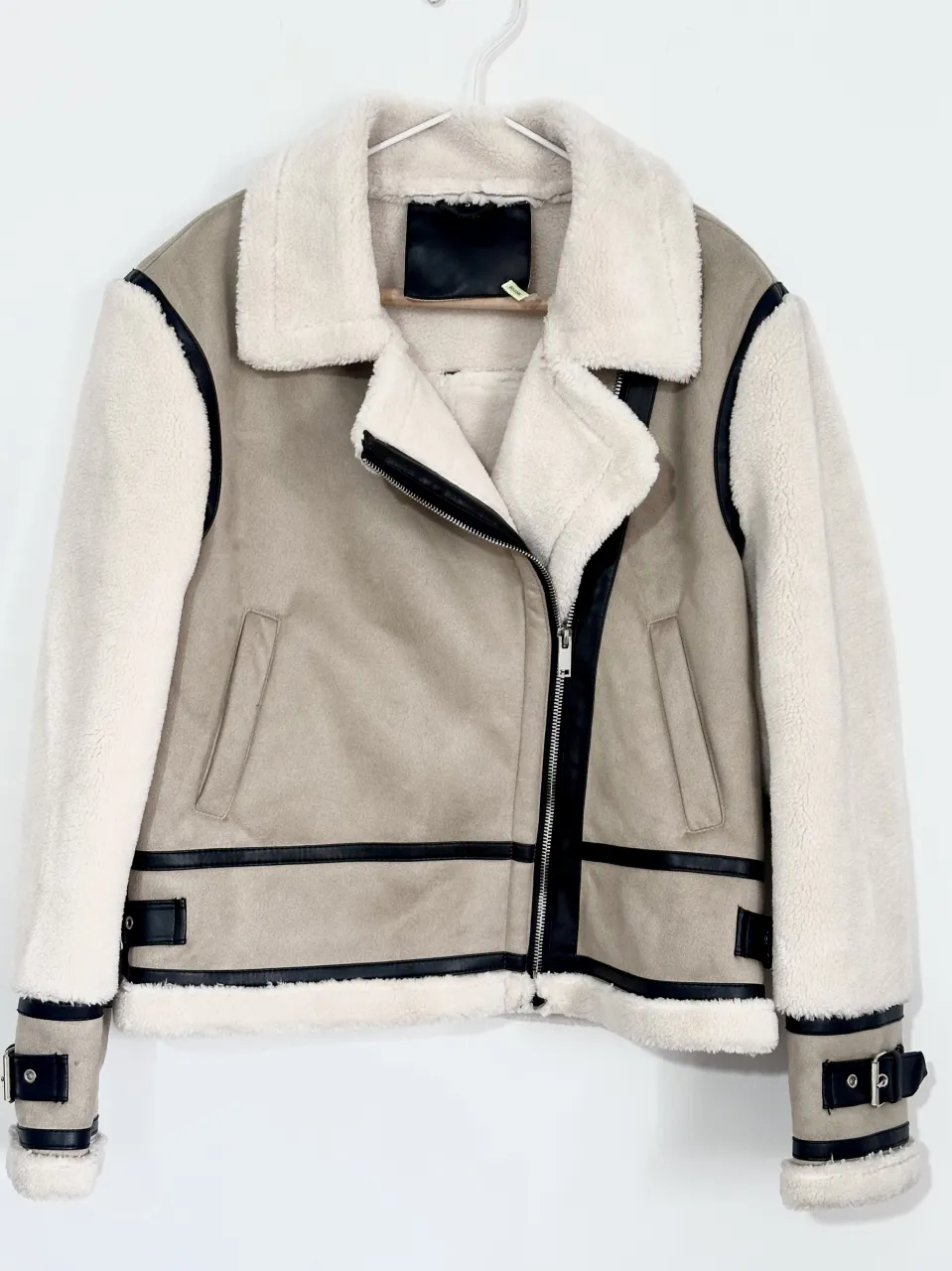 Campera A+ - imagen 1