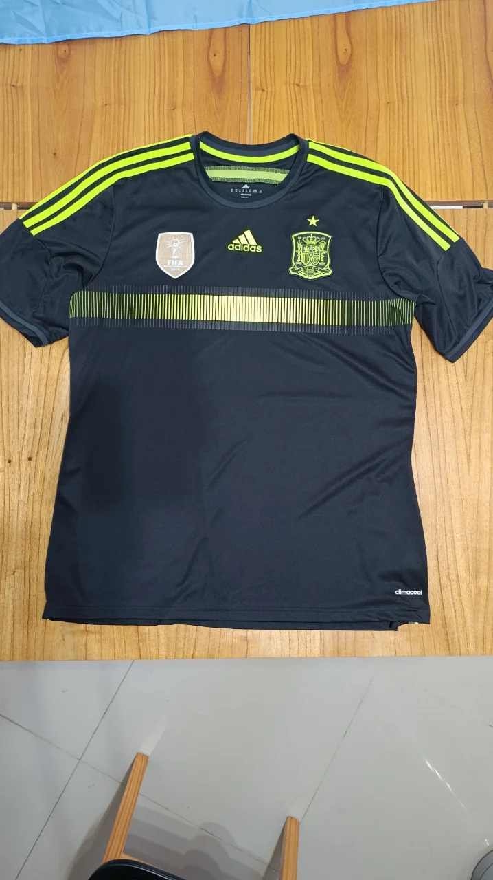 Camiseta adidas - imagen 1