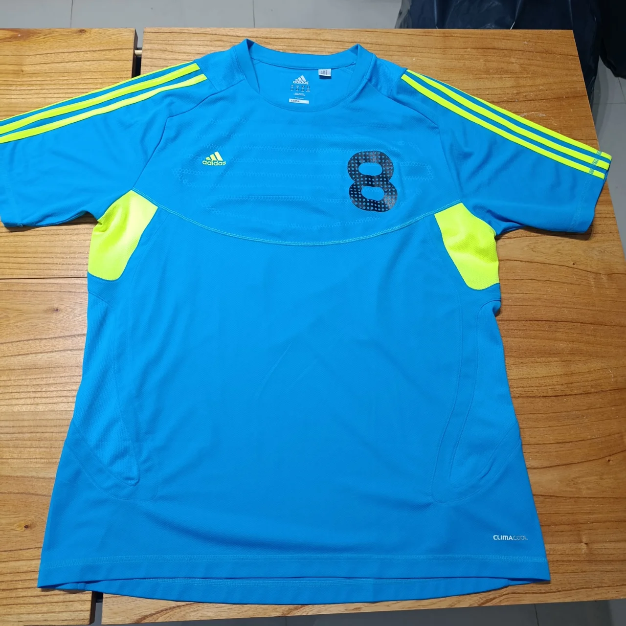 Remera adidas - imagen 1