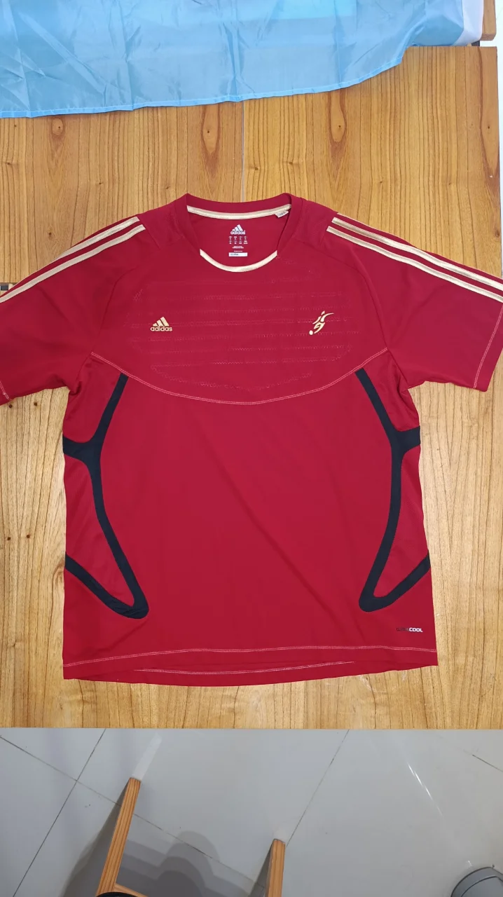 adidas · Talle XL