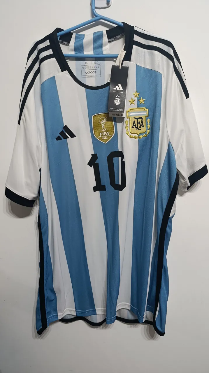Camiseta adidas - imagen 1