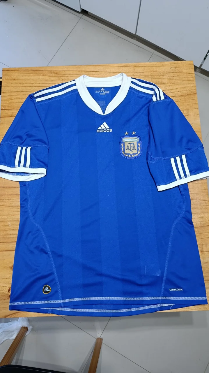 Camiseta adidas - imagen 1