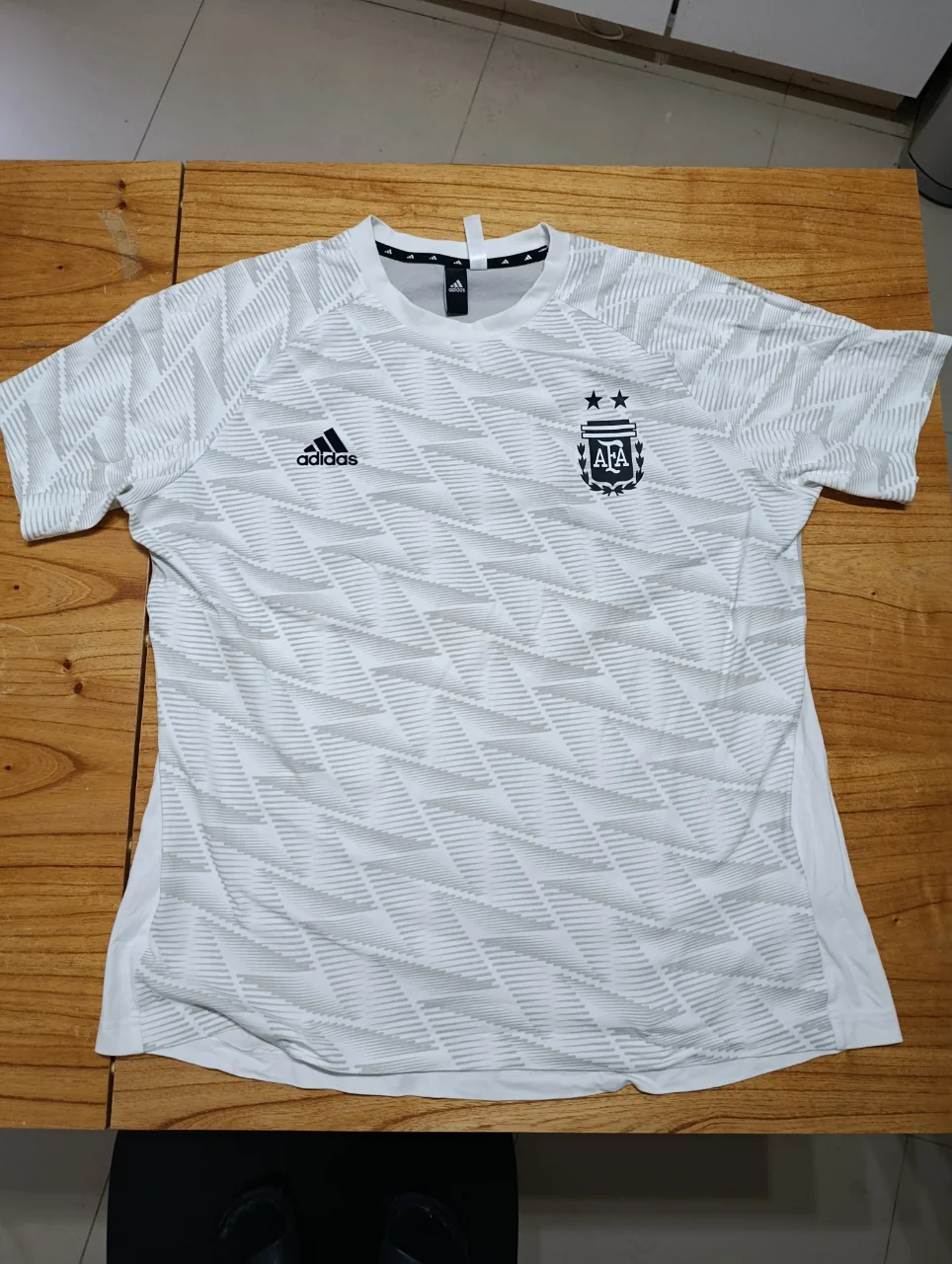 Remera adidas - imagen 1
