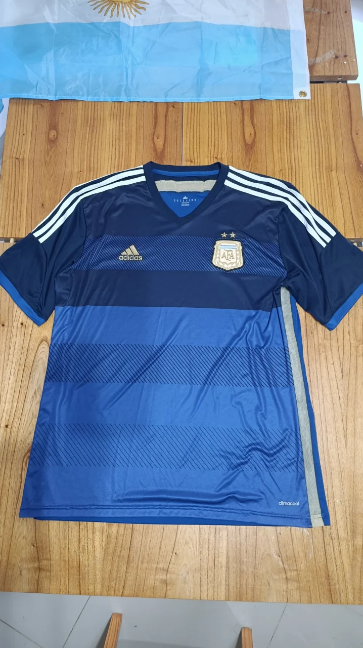 Camiseta adidas - imagen 1