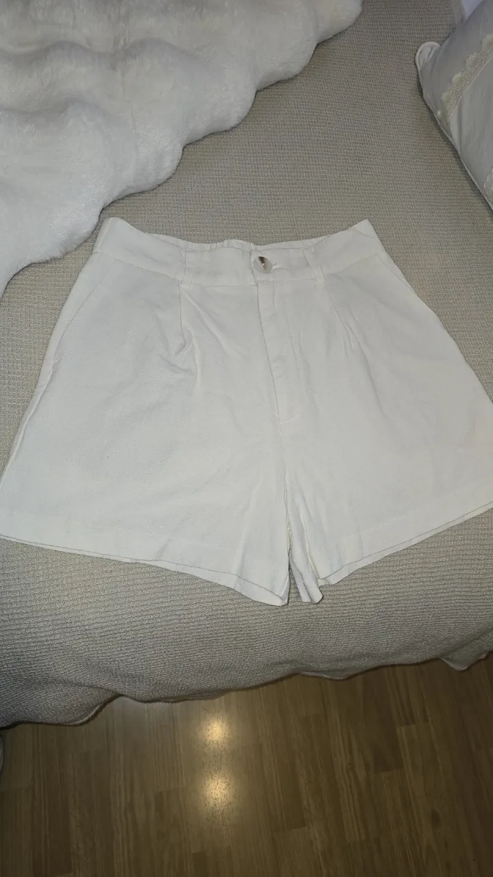 Short Stradivarius · Talle EU 36