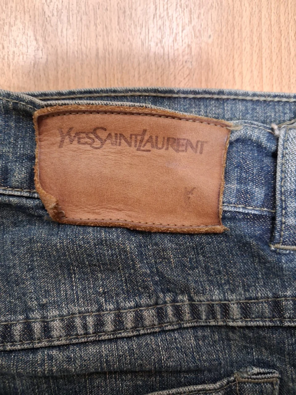 Yves Saint Laurent · Talle EU 48