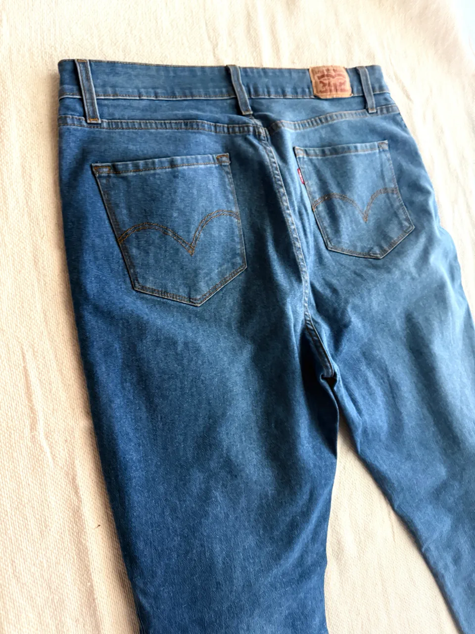 Jean Levi's - imagen 1