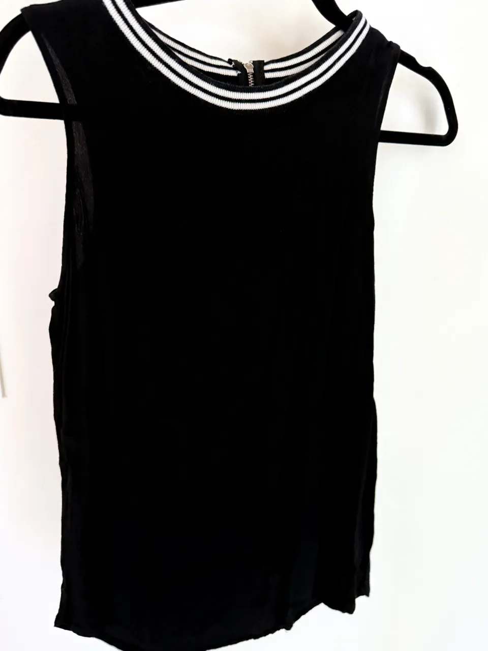 Musculosa Ay Not Dead - imagen 1