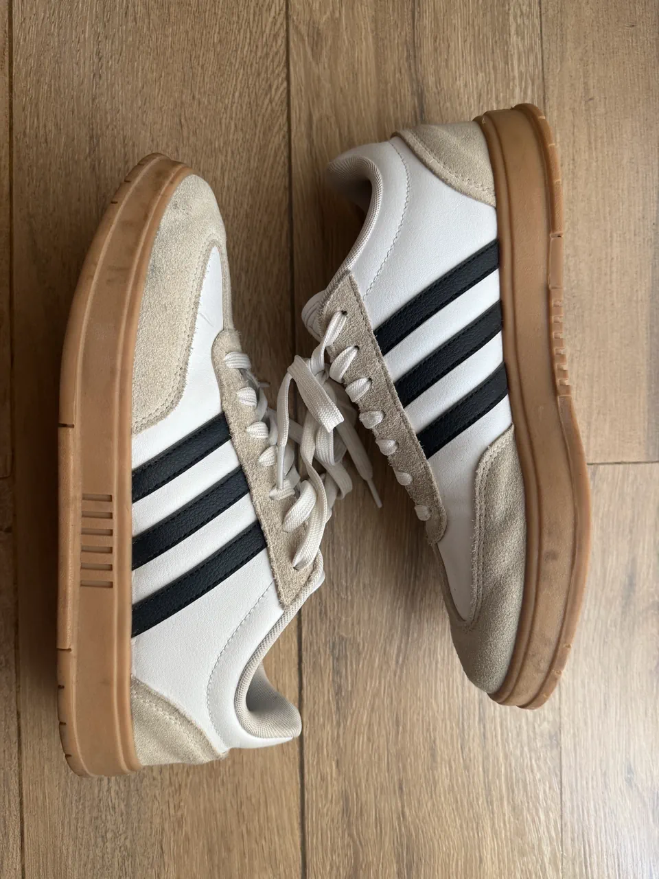 Zapatillas adidas · Talle US 8