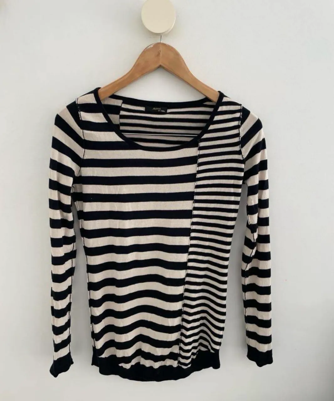 Remera Ayres · Talle S