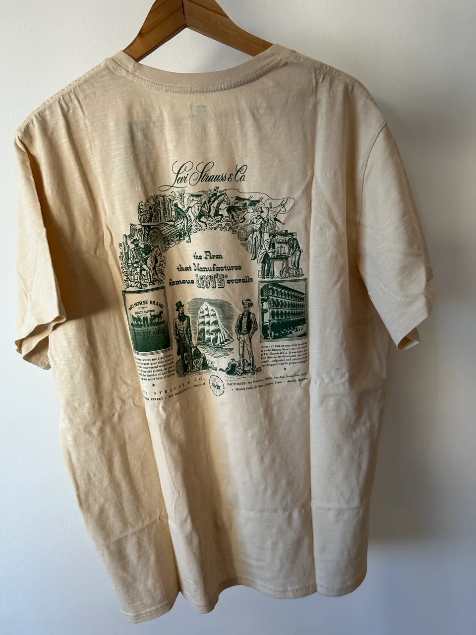 Remera Levi's · Talle XL