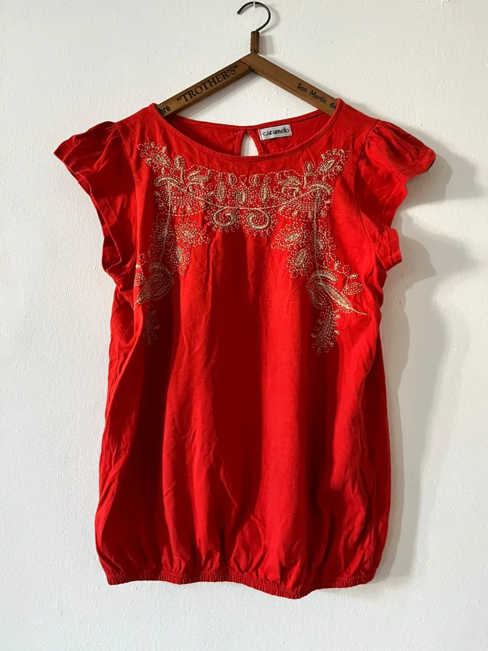 Remera Caramelo · Talle S