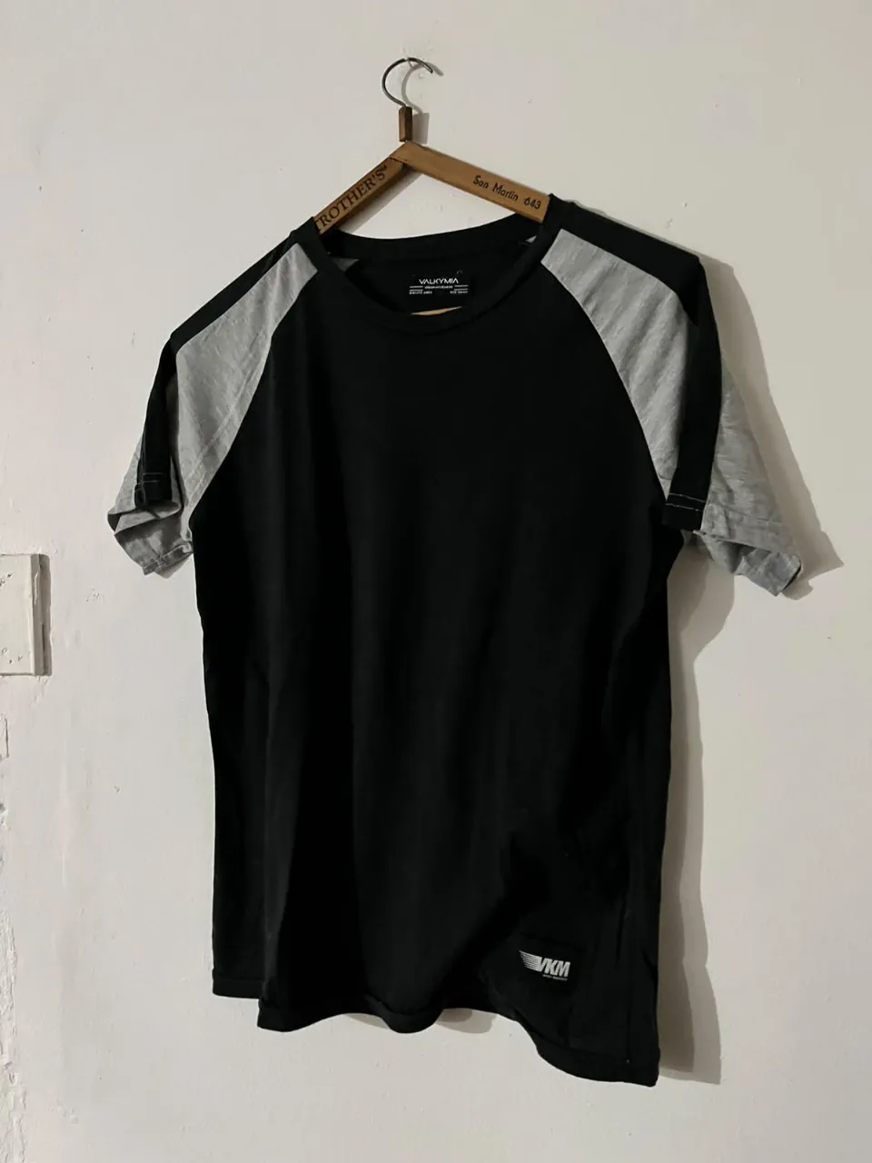 Remera Valkymia - imagen 1