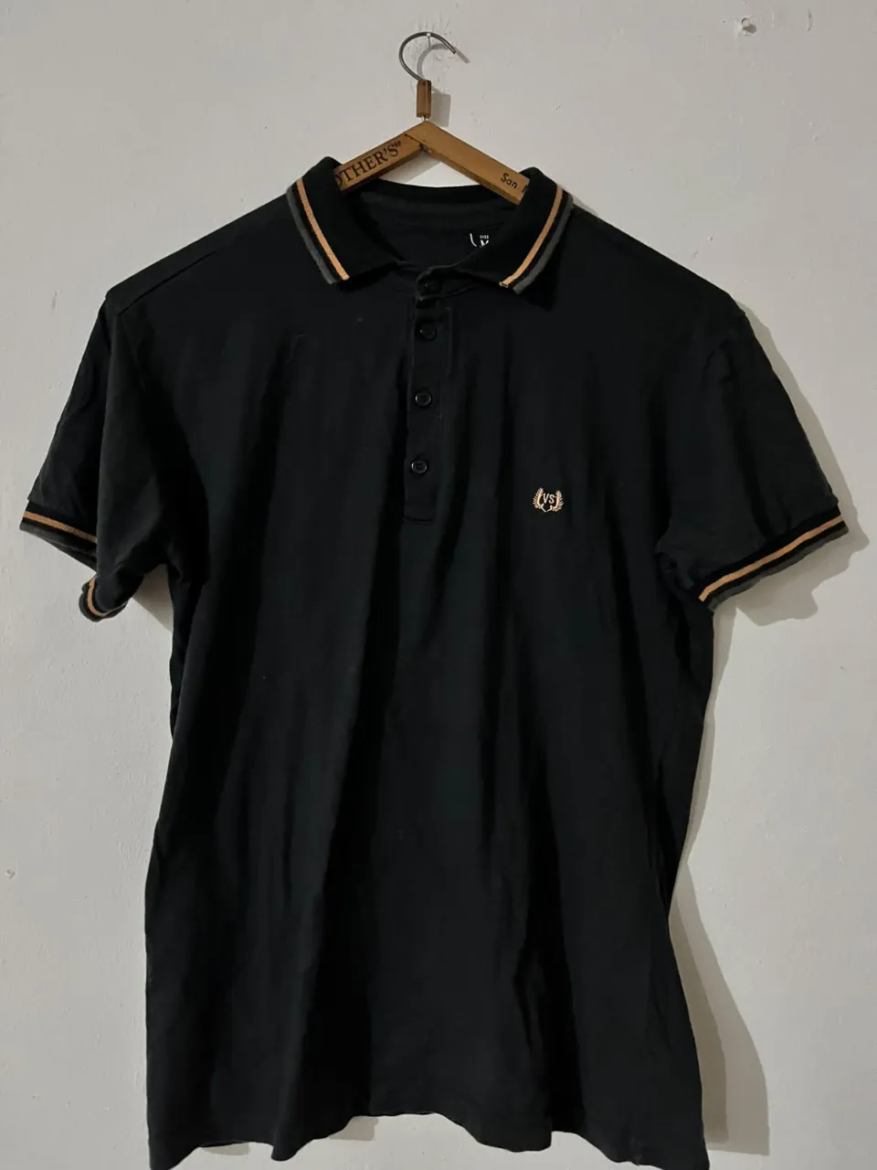 Remera Vs · Talle M