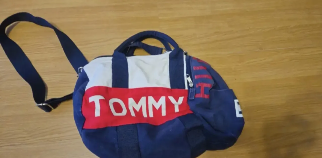 Tommy Hilfiger