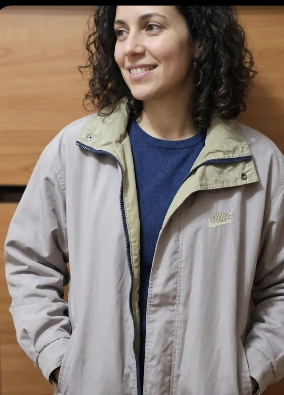Campera A ≠ - imagen 1
