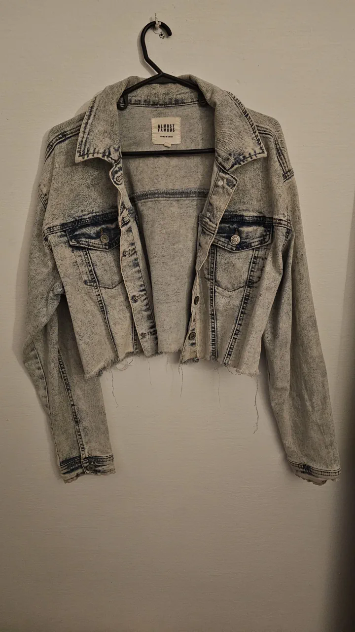 Campera ALMOST FAMOUS · Talle S