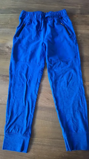 Athletic works · Talle 8 años / 128 cm