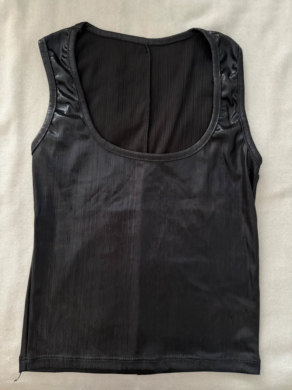 Musculosa Flores, avellaneda · Talle S