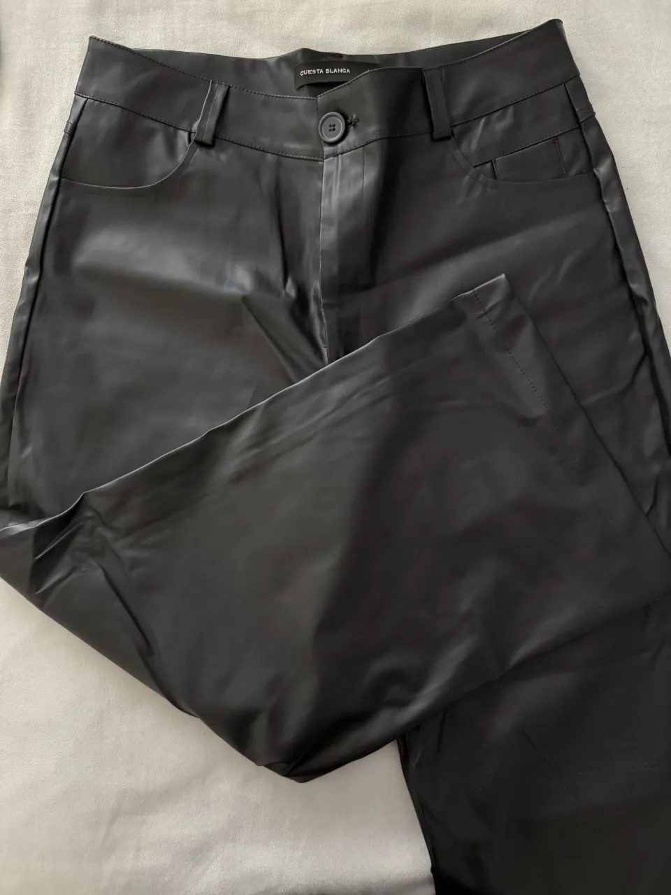 Pantalón Cuesta Blanca · Talle L