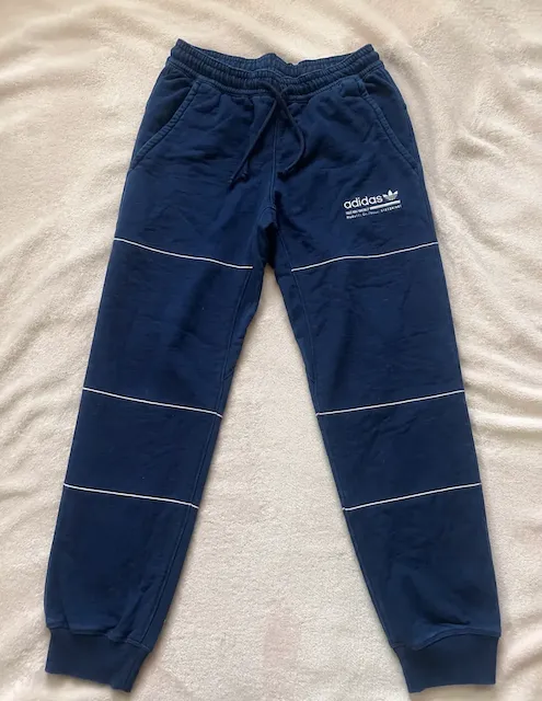 adidas · Talle M