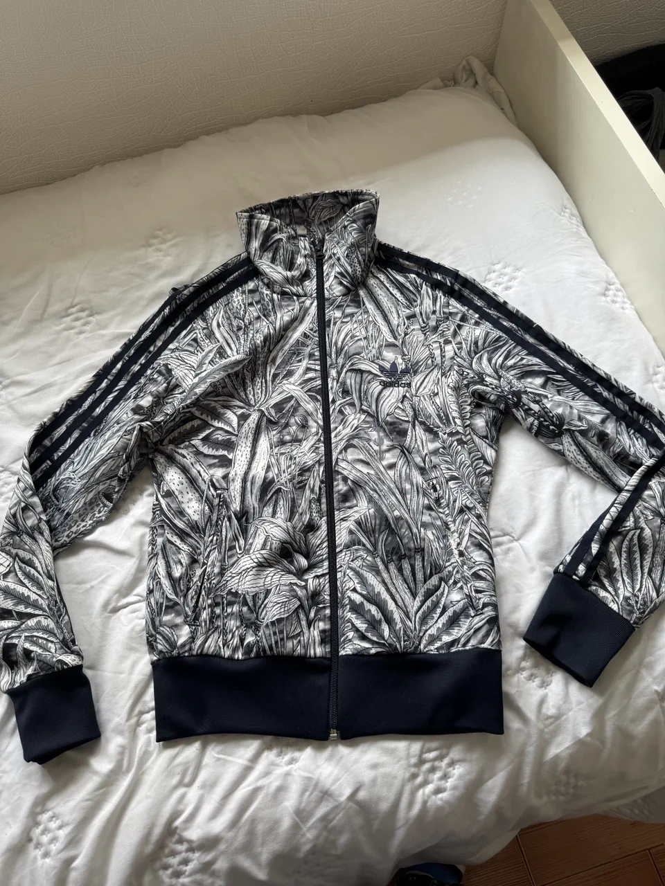 Campera adidas - imagen 1