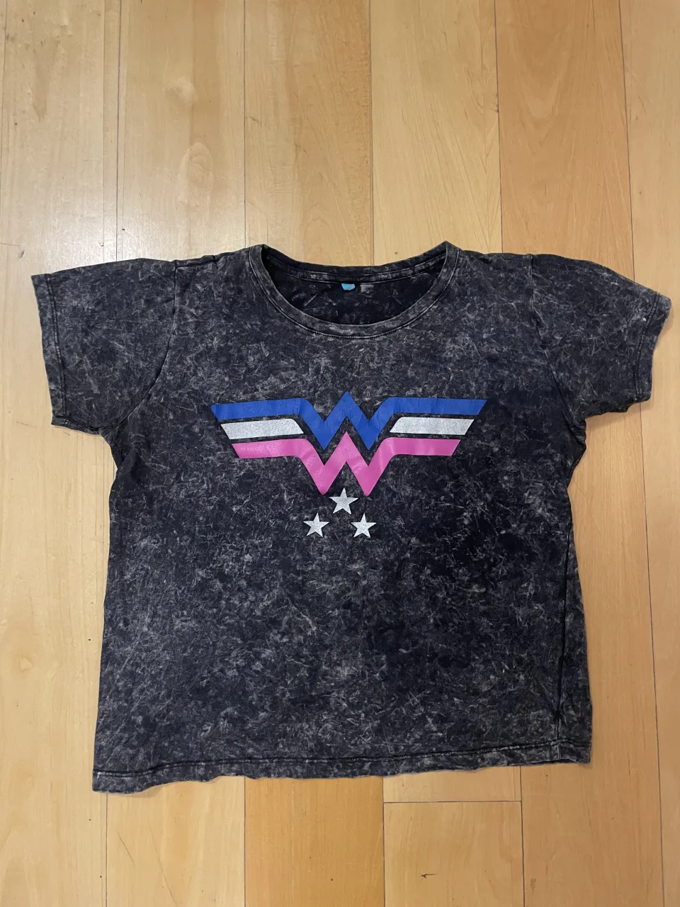 Remera A ≠ - imagen 1