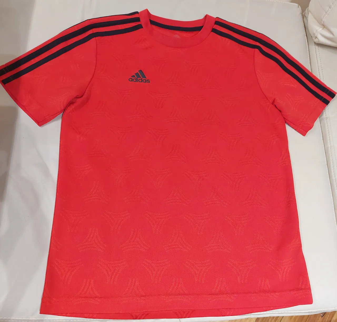 Ropa deportiva adidas · Talle 12 años / 152 cm