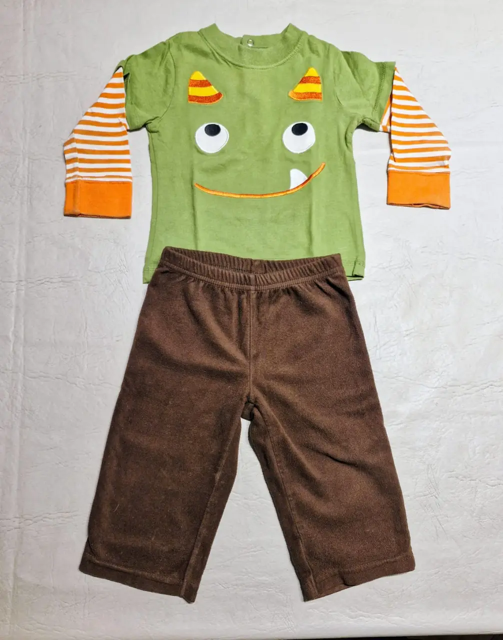 Conjunto Carter's · Talle 9-12 meses