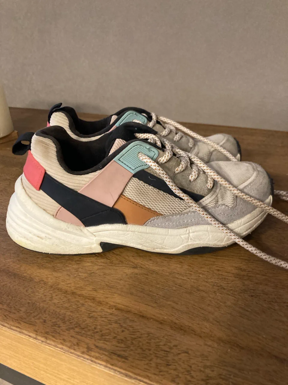 Zapatillas Zara · Talle AR 34