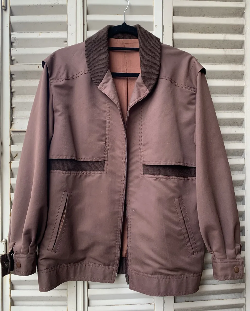 Campera A ≠ - imagen 1