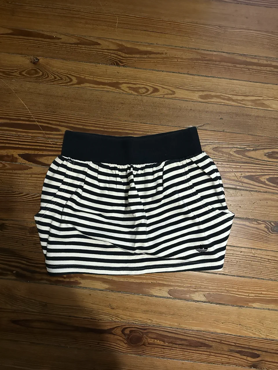 adidas · Talle S