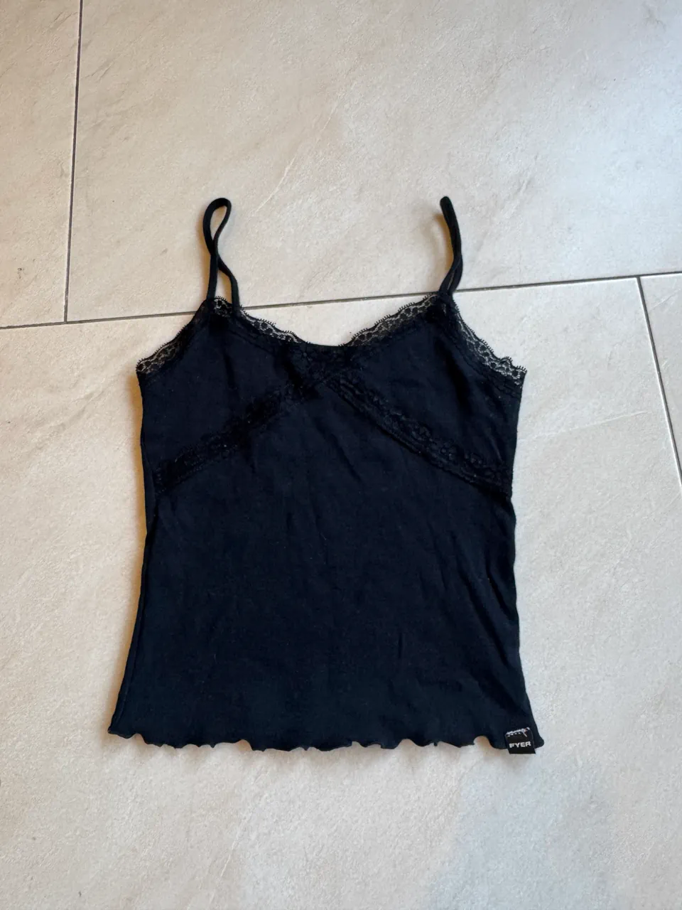 Musculosa FYER - imagen 1