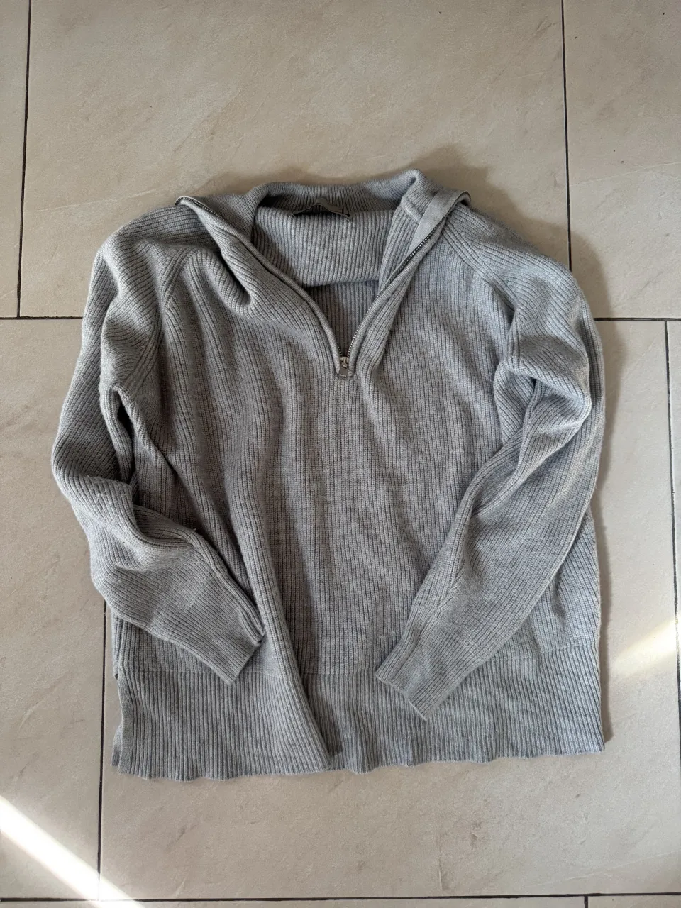 Polera A ≠ - imagen 1