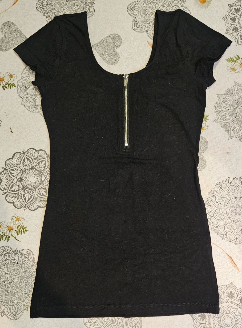 Remera GUESS - imagen 1