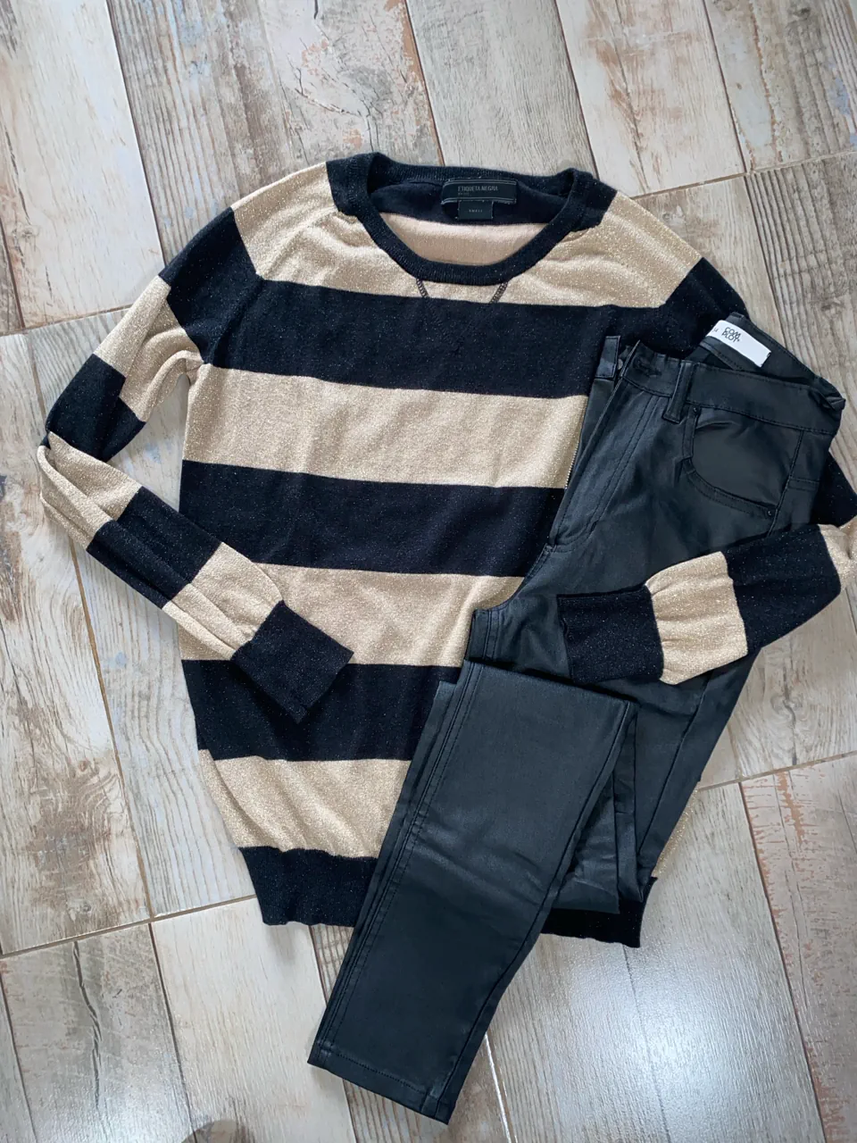 Polera Etiqueta Negra - imagen 1