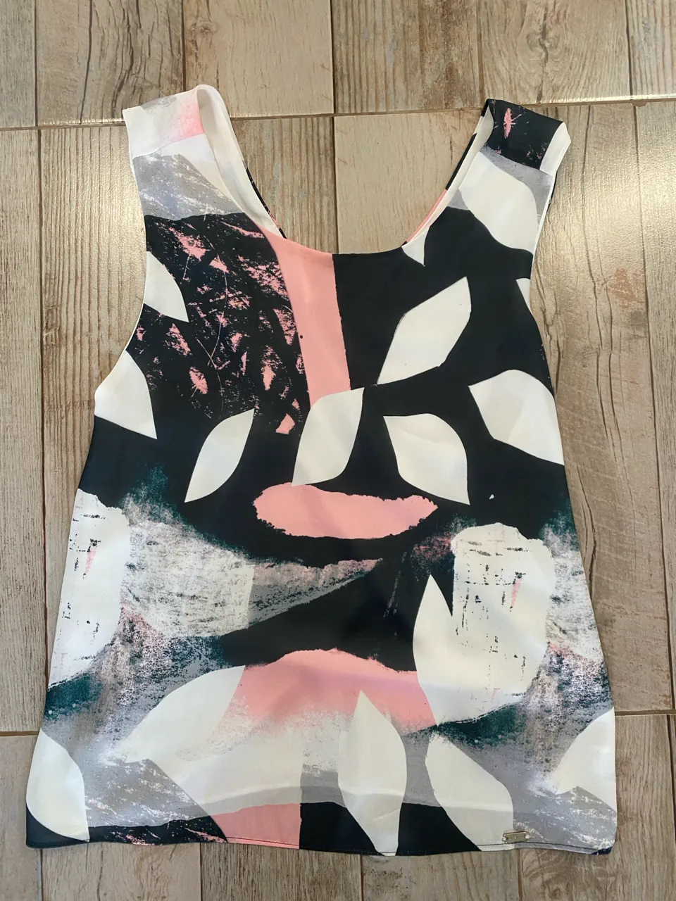 Musculosa Ossira - imagen 1