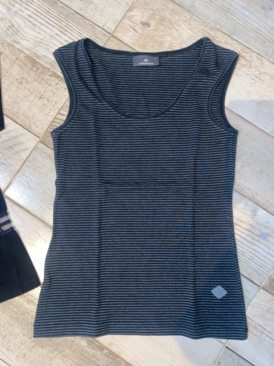 Musculosa Miwok - imagen 1