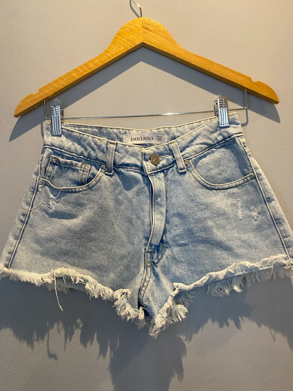 Short Isostasia - imagen 1