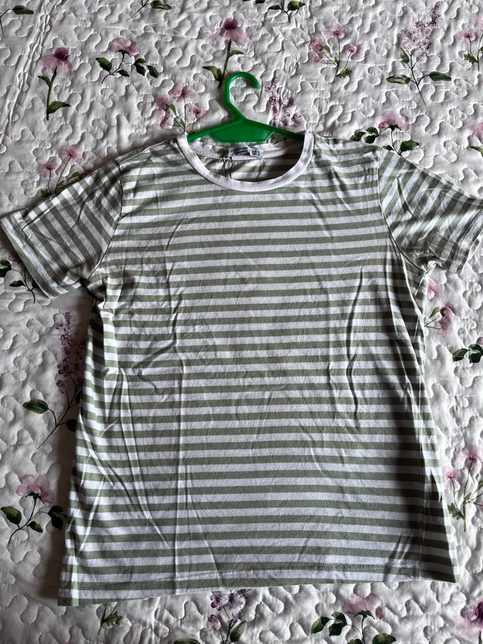Remera Stradivarius - imagen 1