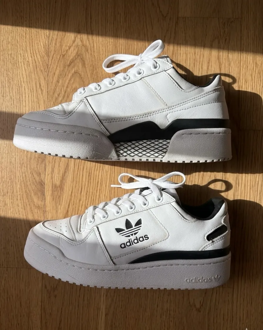 adidas · Talle AR 38