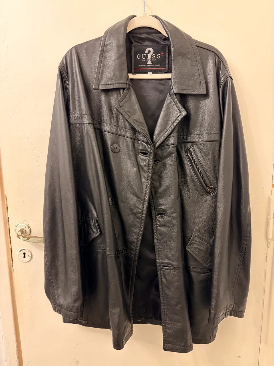 GUESS · Talle XL