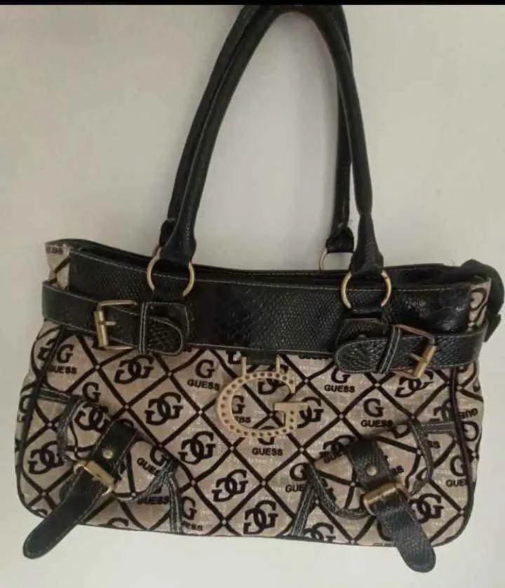Cartera GUESS - imagen 1