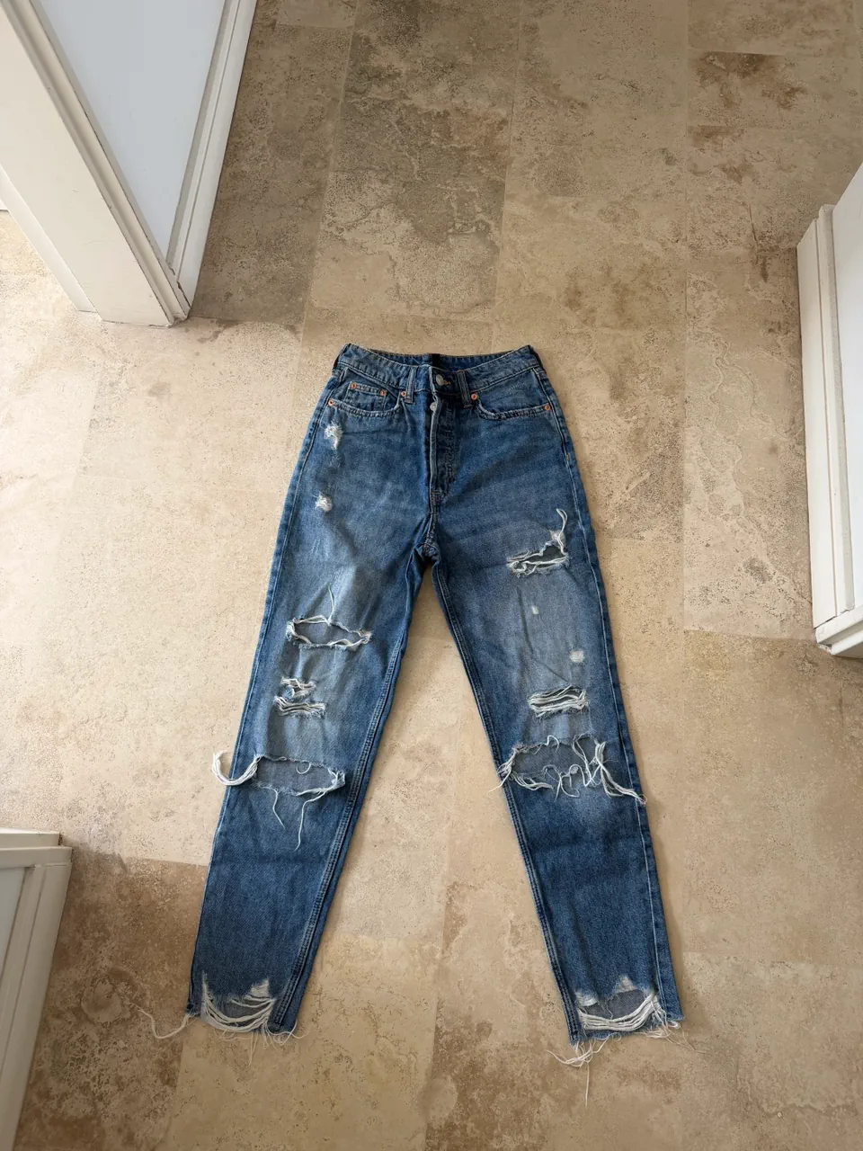 Jean Divided - imagen 1
