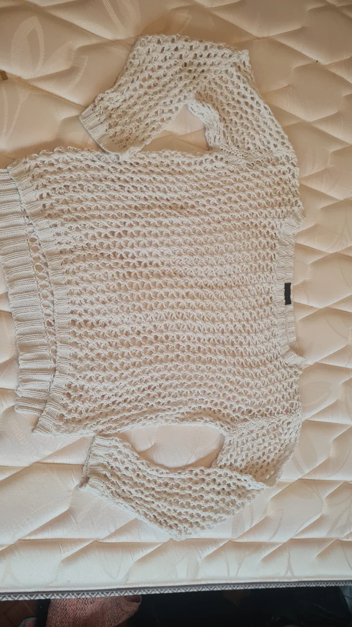 Sweater central - imagen 1