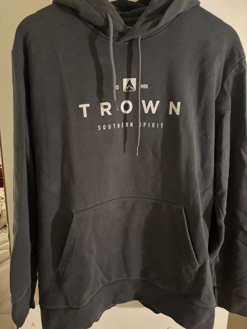 Buzo Trown · Talle S