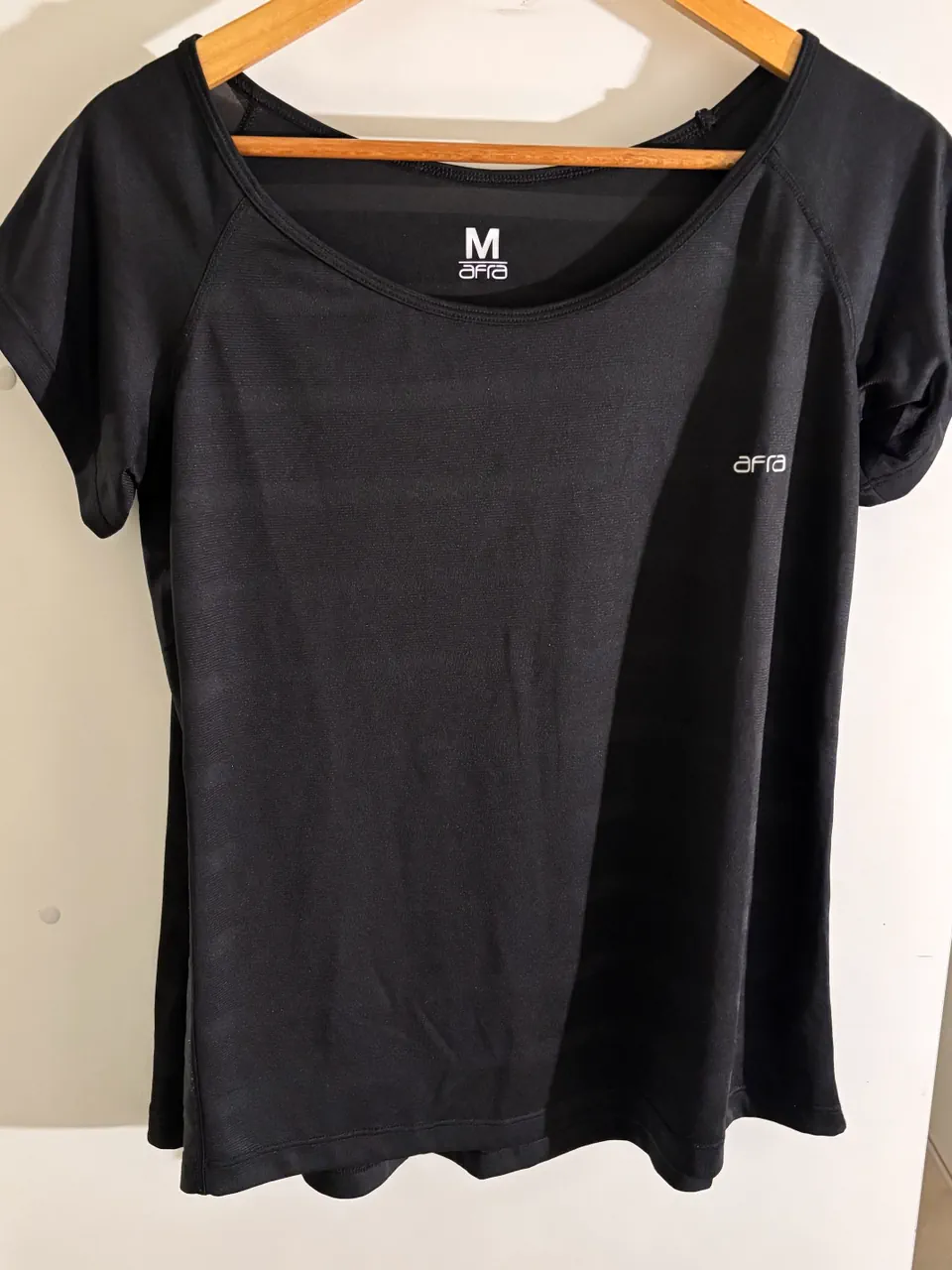 Remera Afra · Talle M
