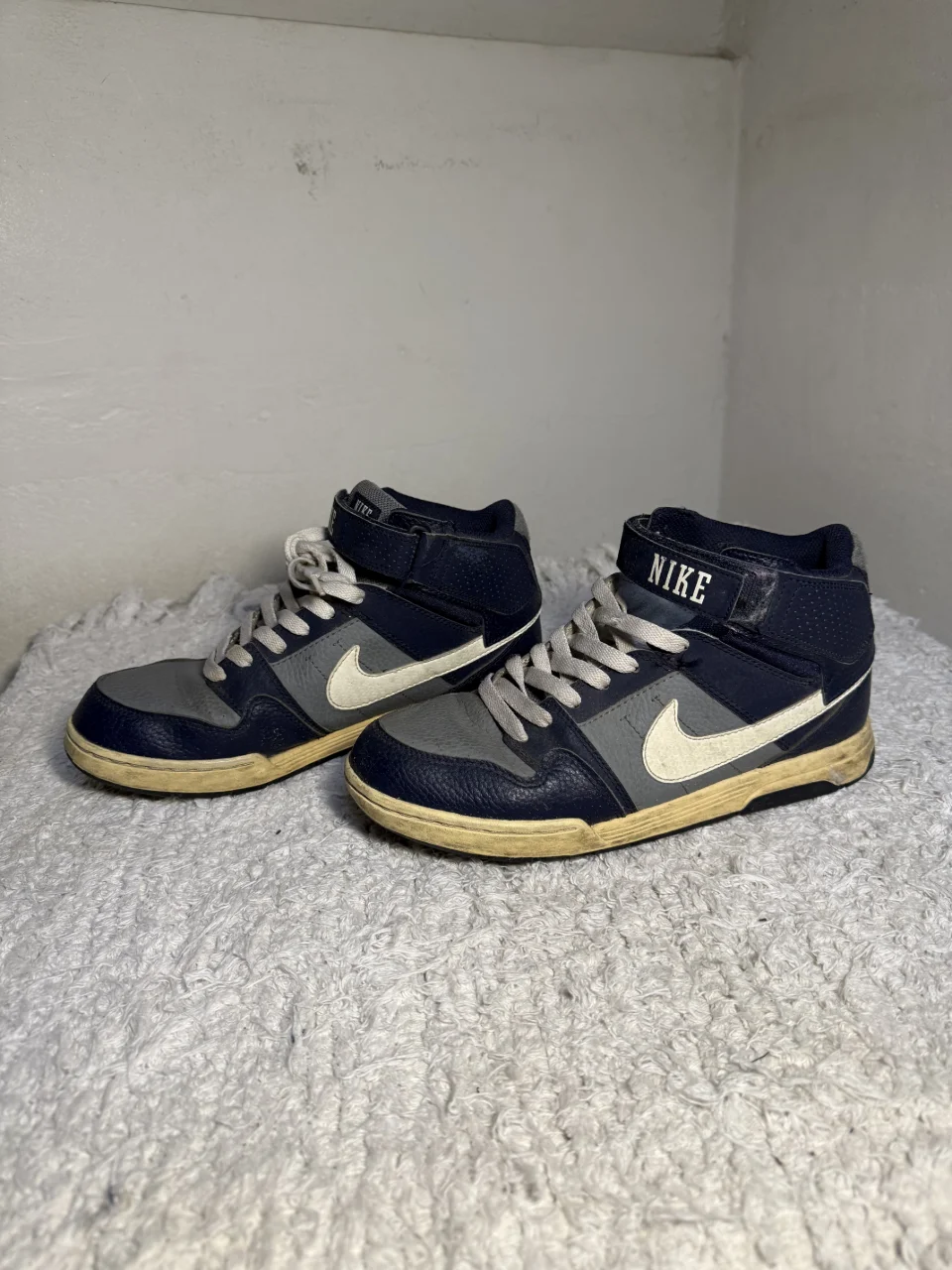 Nike · Talle AR 38