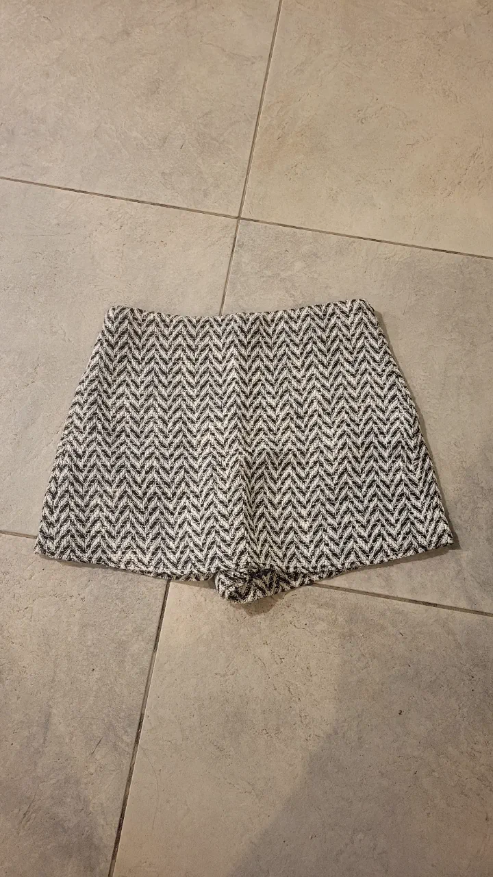 Short Zara · Talle M